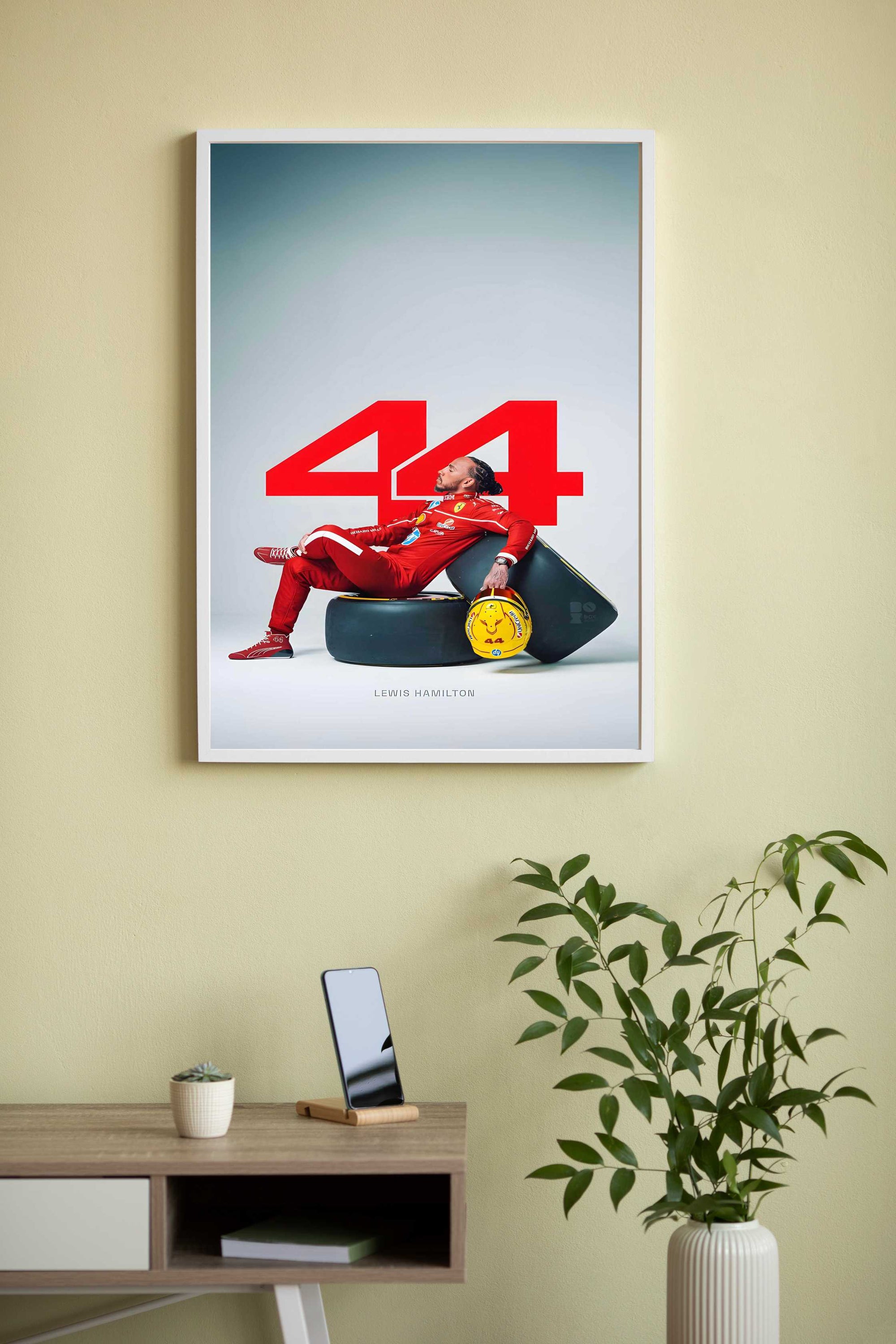 Lewis Hamilton 44